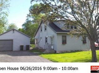 W5270 Bechaud Beach Dr, Fond Du Lac, WI 54935