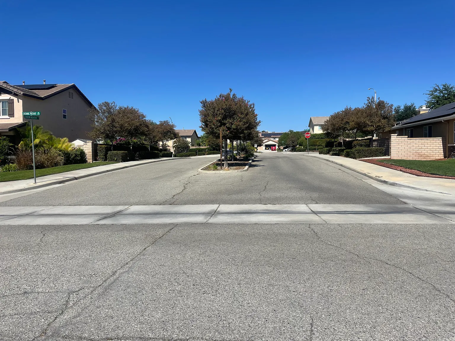 5 bed, 3472 sqft, $1,030 — Photo 3