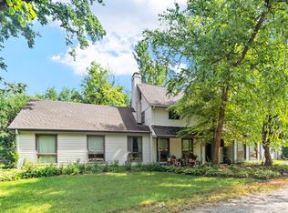 99 Lee Rd, Northbrook, IL 60062