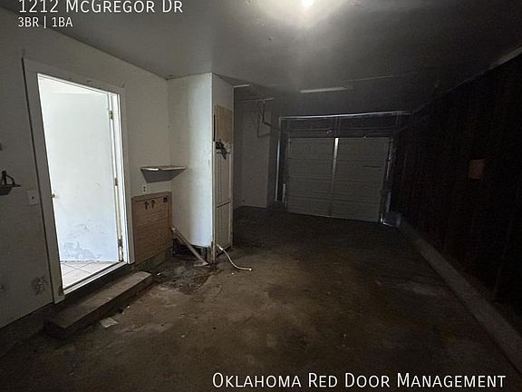 4th image of 1212 McGregor Dr