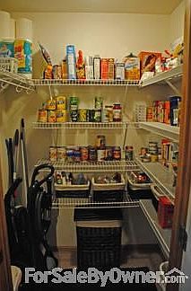 Pantry
						:
						Additional built-in shelving in the pantry