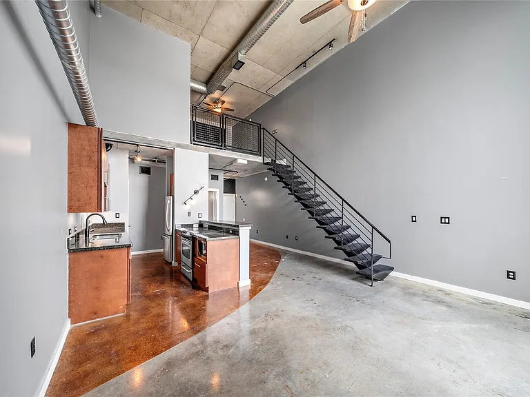 2000 Bagby St #13439 — Photo 4