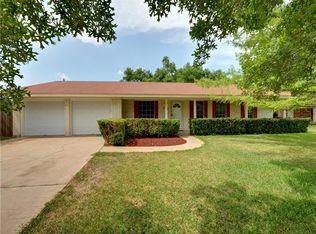504 W Oak Dr, Round Rock, TX 78664