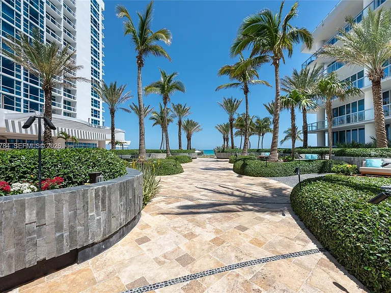 6799 Collins Ave #1506 — Photo 34