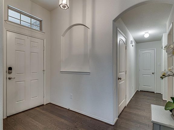 4th image of 14600 Basketweaver Ln