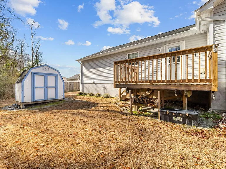 322 Reid Ct N — Photo 35