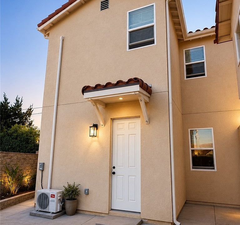 1st image of 16322 Paseo De Rocha Dr