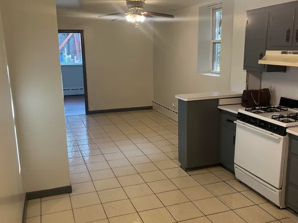 1211 Hillside Place image 4 of 12