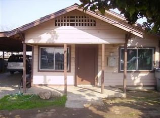 1289 E Magnolia Way, Dinuba, CA 93618