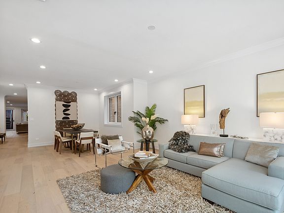 3rd image of 3930 N Ashland Ave #1