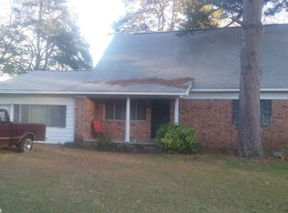 1409 Twin Lakes Dr, Little Rock, AR 72205