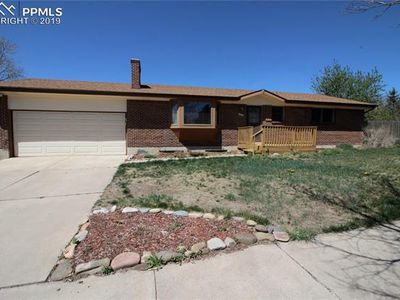 1426 Fetterman Dr, Colorado Springs, CO, 80915