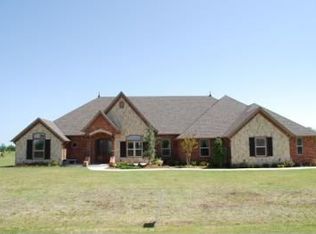 5600 Hidden Fawn Cir, Mustang, OK 73064
