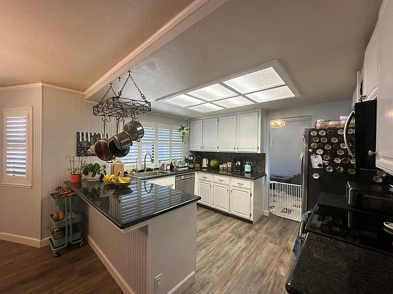 420 Nancy Dr — Photo 7