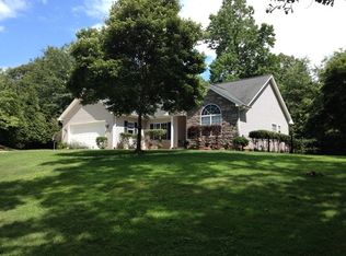 210 Redbud St, Seneca, SC 29672