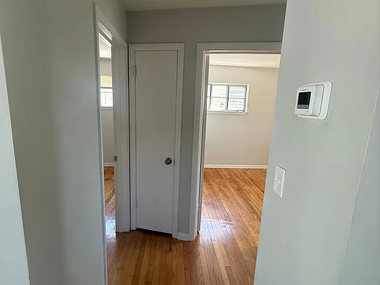 6236 Westminster Dr — Photo 36