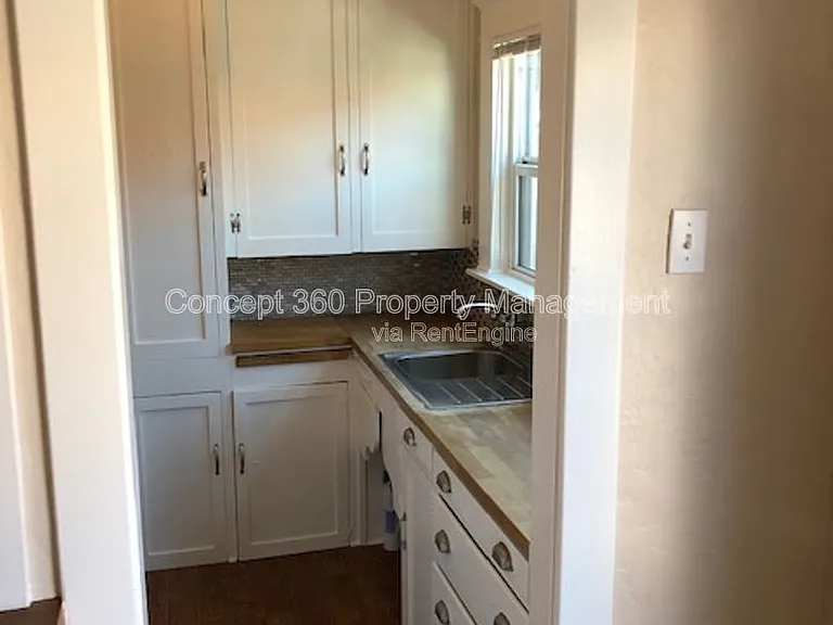 1144 E Appleton St #1 — Photo 9