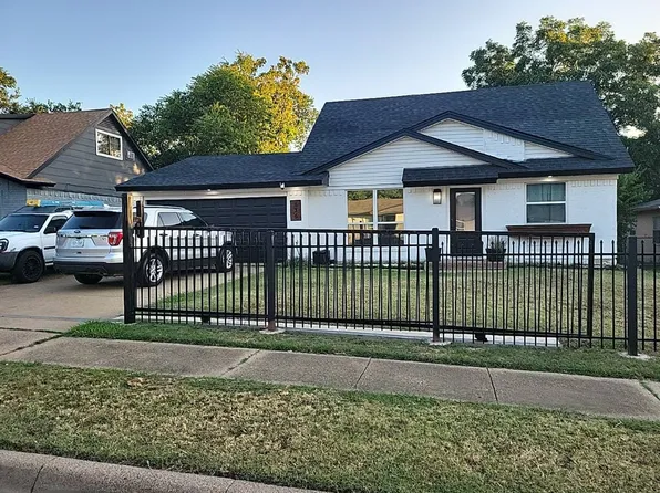 535 Golden Meadows Ln, Duncanville, TX 75116