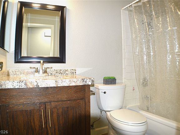5th image of 700 Dolores Dr