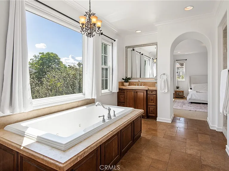 8005 Bell Crest Dr — Photo 30