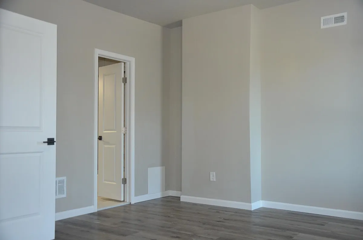 Building Photo - 1624 N 27th St
