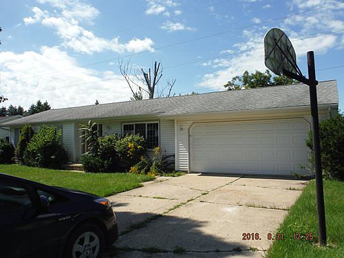 1st image of 670 Victor Dr