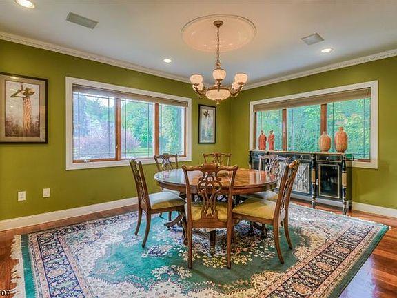 5th image of 117 Meadowbrook Pl