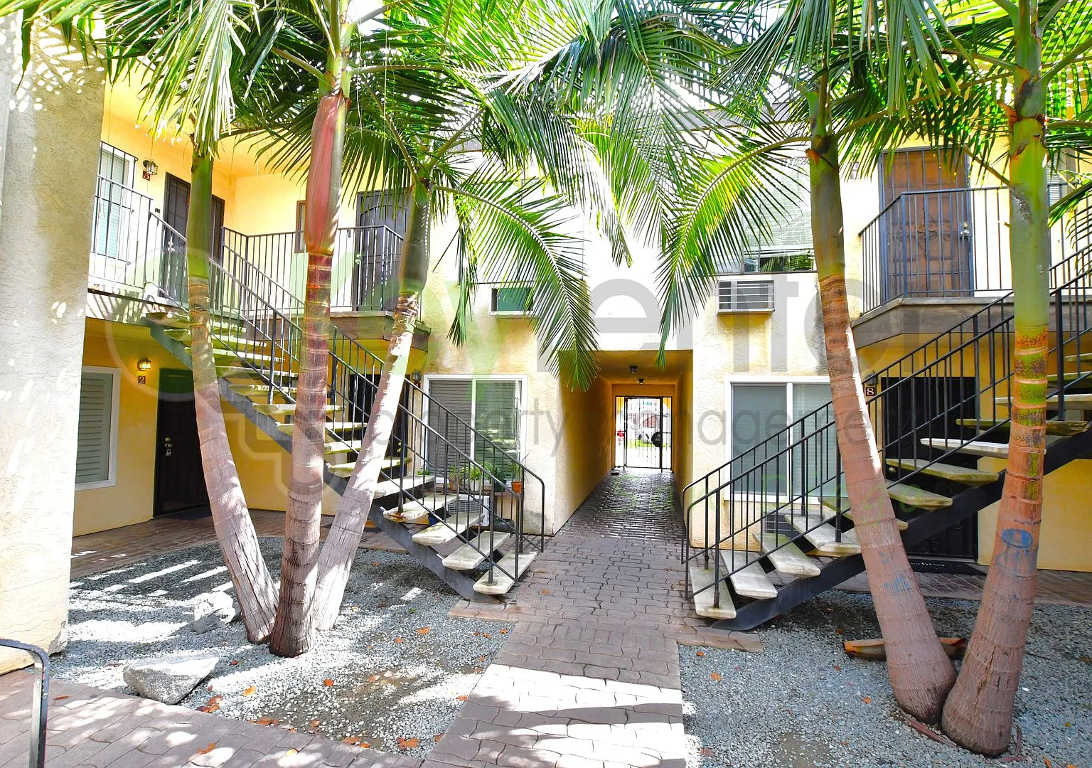 North Park Condo | Mins away from Hwy 805 & 15 — Photo 1