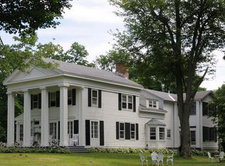 596 Broadway St, Cape Vincent, NY 13618