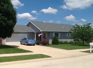 1520 Yorktown Rd, Bourbonnais, IL 60914