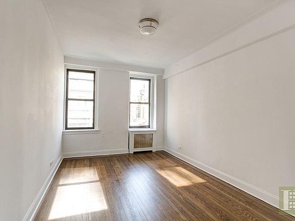 3rd image of 222 W 83rd St APT 3D
