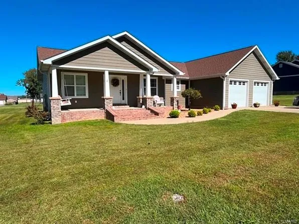 15277 Springhill Dr, Dexter, MO 63841