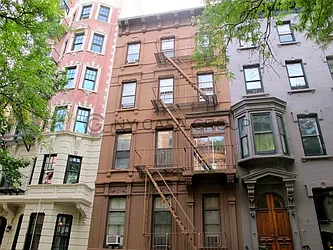 Rented by NY Casa Group