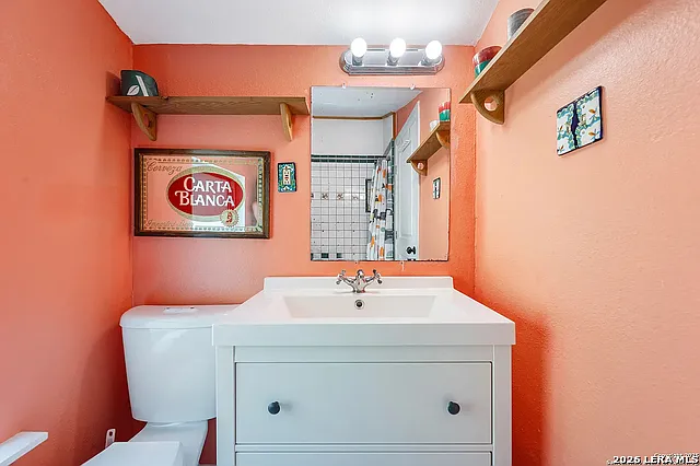 513 W Rosewood Ave — Photo 11