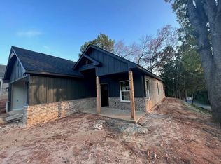 2012 W Oakwood St, Tyler, TX 75702
