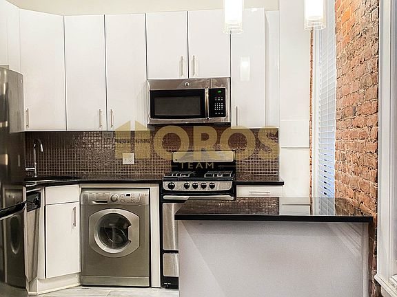 5th image of 46 Grand St APT 1R