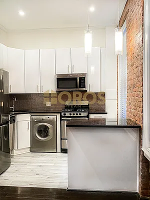 Rented by City Connections Realty | media 12