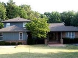 3204 Westcreek Cir, Columbia, MO 65203