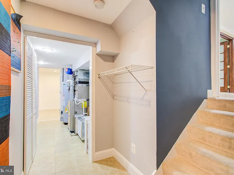 9203 Cedarcrest Dr — Photo 36
