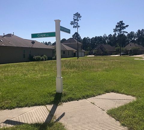 3rd image of 5800 Crape Ct