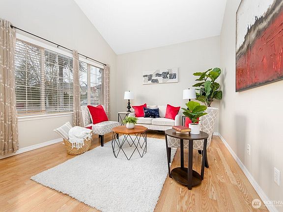 4th image of 9630 186th Street Ct E