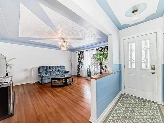 5th image of 2231 NE Crestwood Rd SE