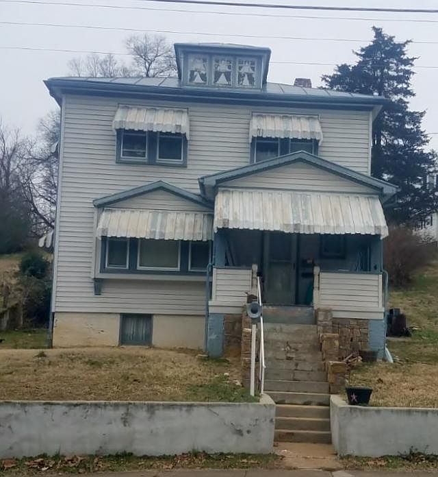 1st image of 215 Maryland Ave