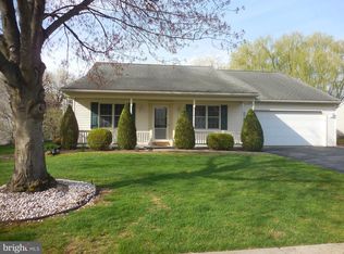 39 Springhouse Dr, Myerstown, PA