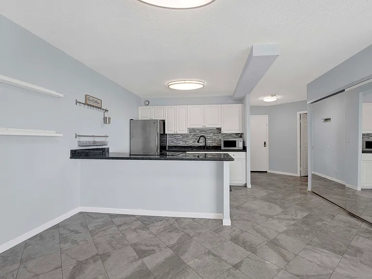 5320 N Sheridan Rd #1504 — Photo 6
