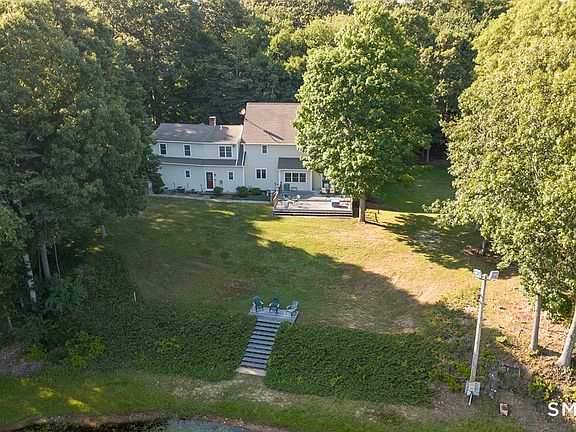 4th image of 53 Oakridge Drive