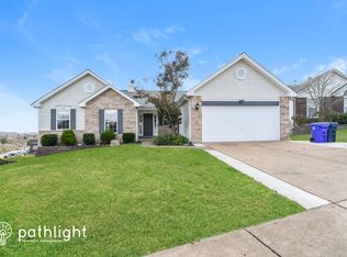 846 Emerald Oaks Ct, Eureka, MO 63025