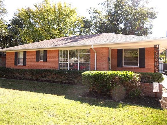 2nd image of 623 Downing Dr