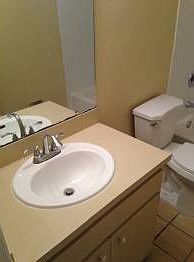 5th image of 2506 Helen Ave