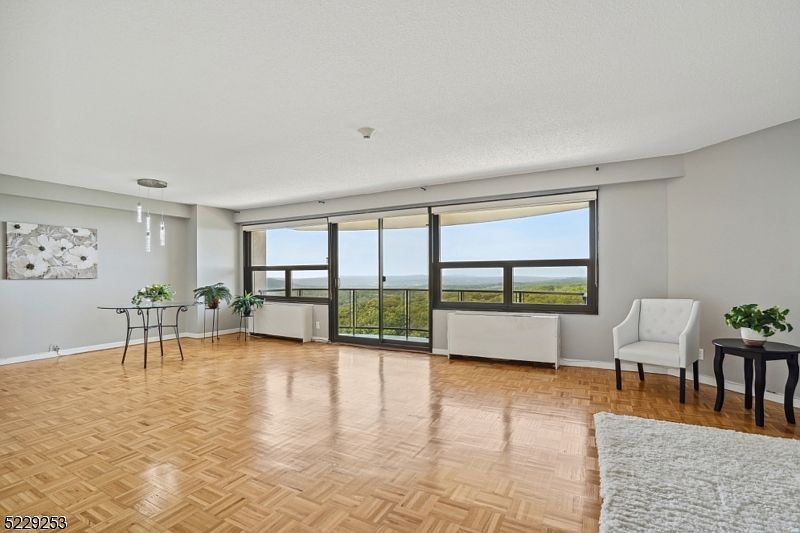 1st image of 2 Claridge Dr, 9GE #9GE